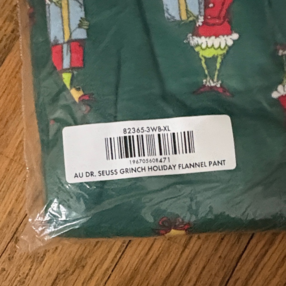 *Hanna Andersson Flannel Pajama Pants in Festive Green/Grinch UNISEX SIZE - Picture 3 of 5